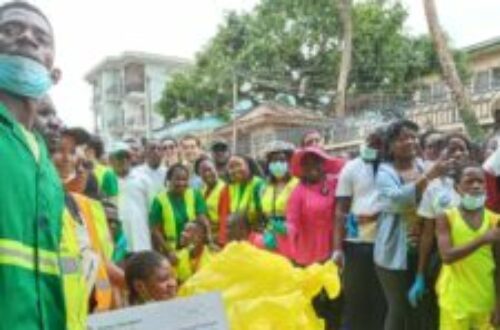 Article : Mairie de Yaoundé 1er: La campagne  » marcher et nettoyer  » en adjuvant à l’opération Cité-propre